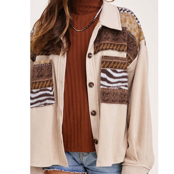 1️⃣ Large left. Animal contrast shacket. - Picture 3 of 3